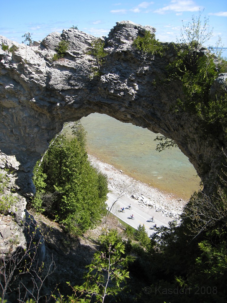 Mackinaw Island Area May 2008 0361.jpg - This is taken from above the arch. In the far distance you can see people riding their bikes on the road below. Watch for pictures taken from that spot later!
